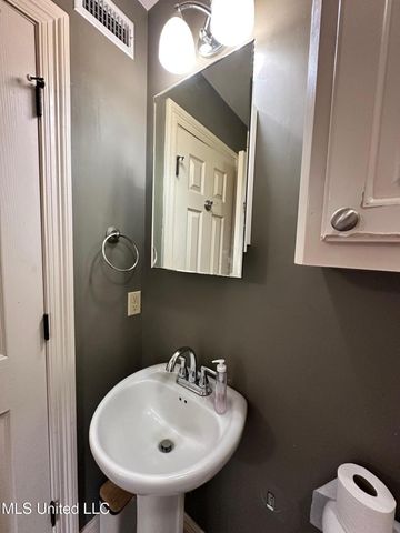 108 Addison Way, Canton, MS 39046