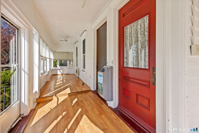 338 Lighthouse Road, New Haven, CT 06512