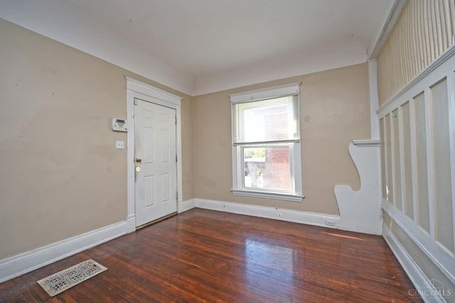 3444 Price Avenue, Cincinnati, OH 45205