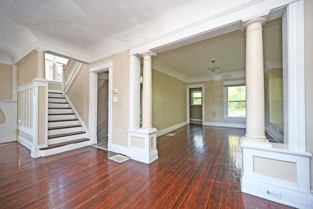 3444 Price Avenue, Cincinnati, OH 45205