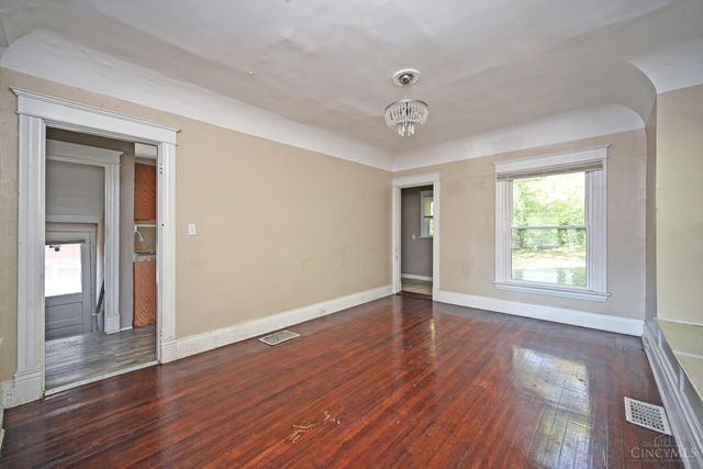 3444 Price Avenue, Cincinnati, OH 45205