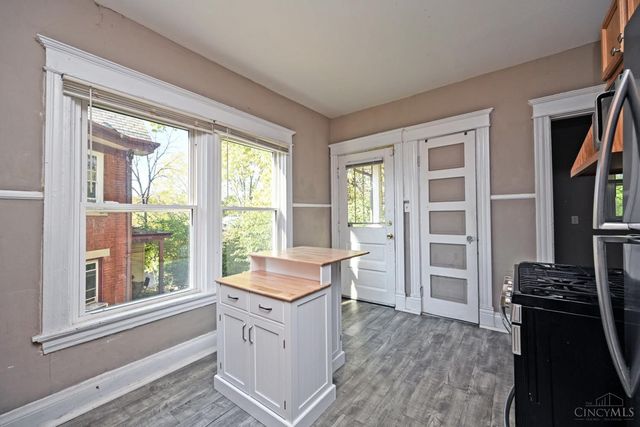 3444 Price Avenue, Cincinnati, OH 45205