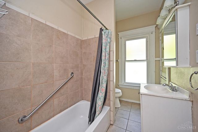 3444 Price Avenue, Cincinnati, OH 45205