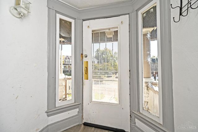 3444 Price Avenue, Cincinnati, OH 45205