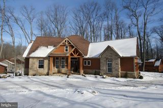 15 GREEN CAY CT, Du Bois, PA 15801