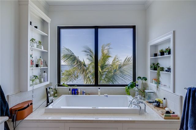 225 Osprey Court, Vero Beach, FL 32963