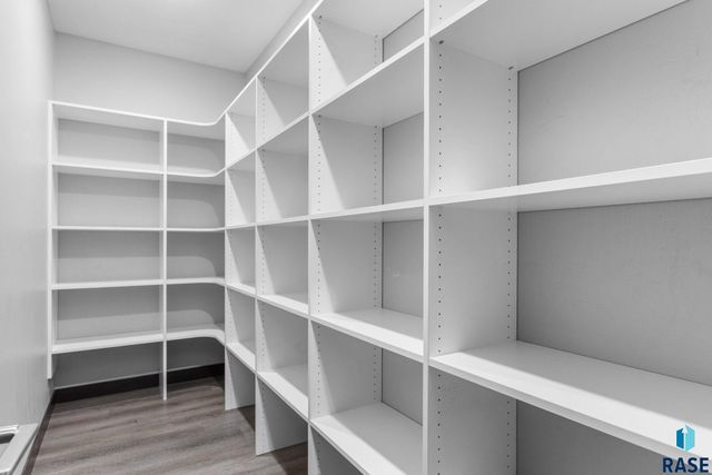 3504 E Broken Arrow St Street, Sioux Falls, SD 57103