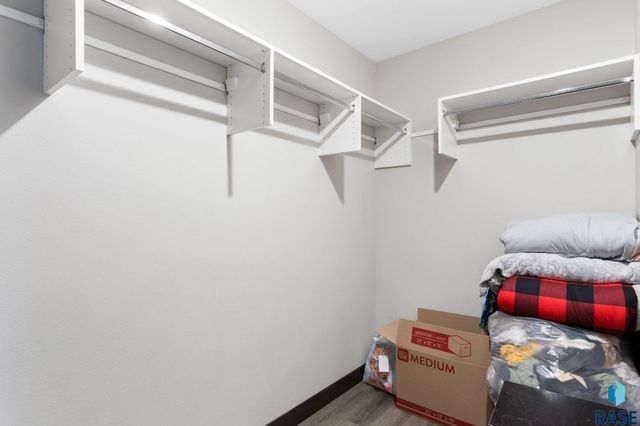 3504 E Broken Arrow St Street, Sioux Falls, SD 57103