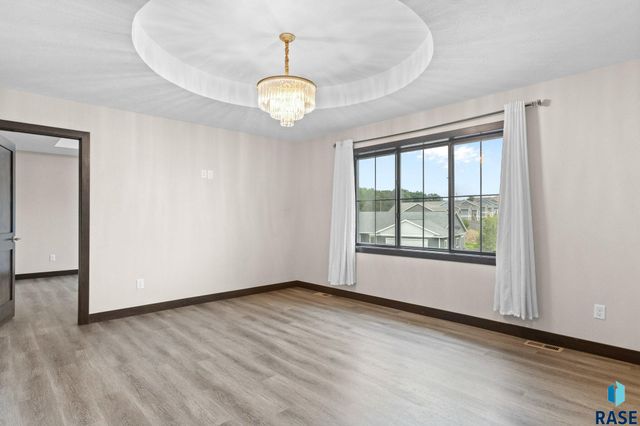 3504 E Broken Arrow St Street, Sioux Falls, SD 57103