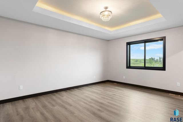 3504 E Broken Arrow St Street, Sioux Falls, SD 57103