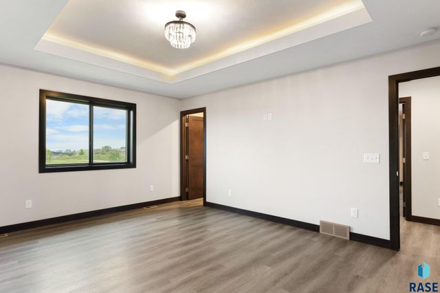 3504 E Broken Arrow St Street, Sioux Falls, SD 57103