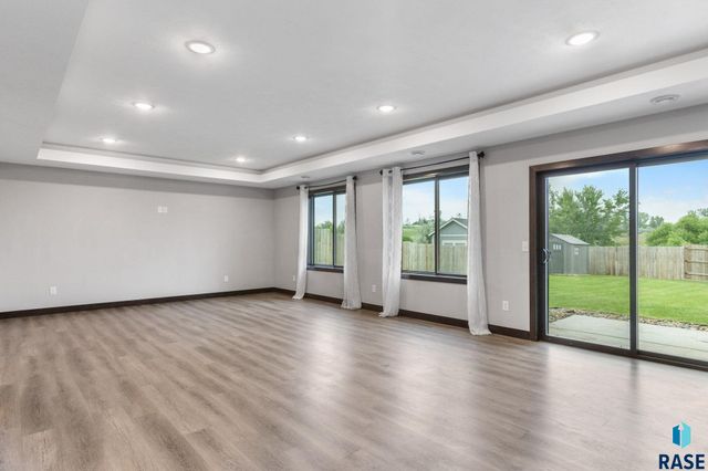 3504 E Broken Arrow St Street, Sioux Falls, SD 57103