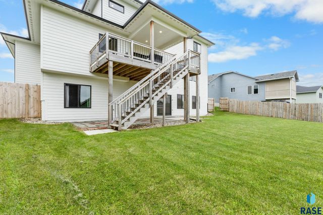 3504 E Broken Arrow St Street, Sioux Falls, SD 57103