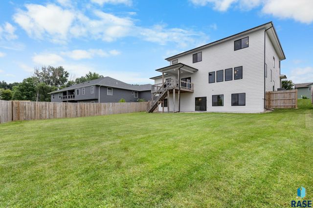 3504 E Broken Arrow St Street, Sioux Falls, SD 57103