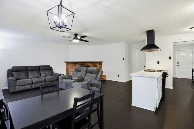 7200 Chapman Drive, North Richland Hills, TX 76182