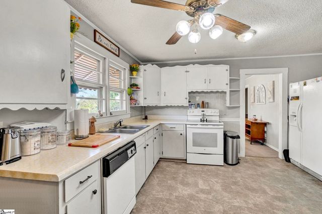 826 Pickens Drive, Liberty, SC 29657