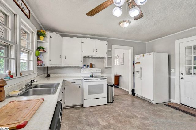 826 Pickens Drive, Liberty, SC 29657