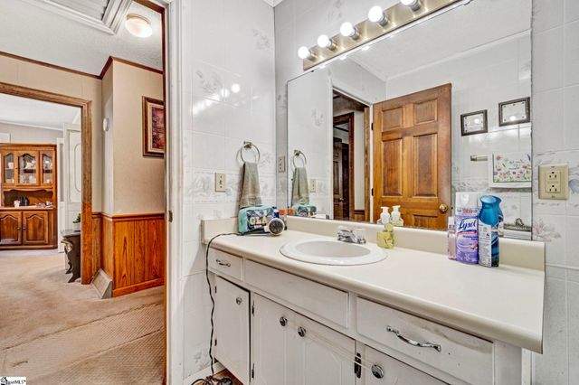 826 Pickens Drive, Liberty, SC 29657