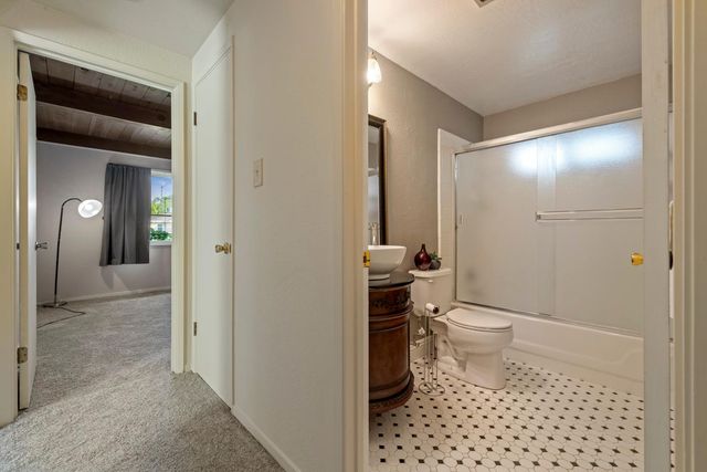 1928 Rosecrans Way, Stockton, CA 95207