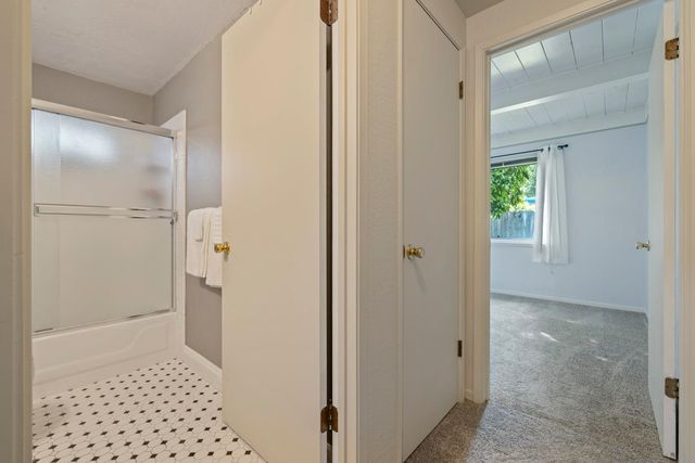 1928 Rosecrans Way, Stockton, CA 95207