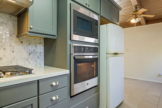 1928 Rosecrans Way, Stockton, CA 95207