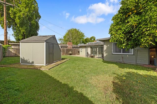 1928 Rosecrans Way, Stockton, CA 95207