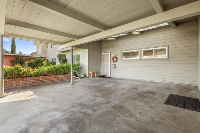 1928 Rosecrans Way, Stockton, CA 95207