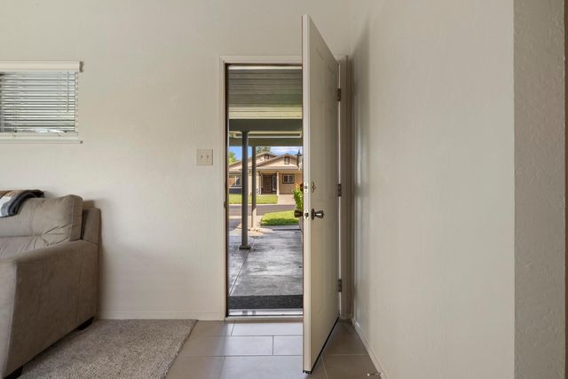 1928 Rosecrans Way, Stockton, CA 95207