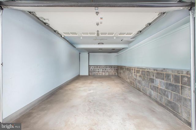 154 E VALLEYBROOK RD, Cherry Hill, NJ 08034