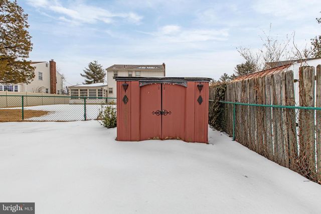 154 E VALLEYBROOK RD, Cherry Hill, NJ 08034