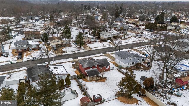 154 E VALLEYBROOK RD, Cherry Hill, NJ 08034