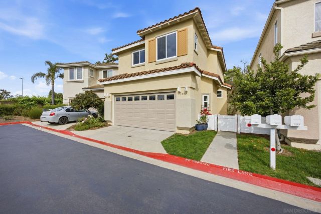 1804 Key Largo Rd, Vista, CA 92081