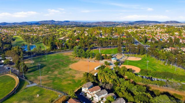 1804 Key Largo Rd, Vista, CA 92081