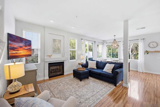 1804 Key Largo Rd, Vista, CA 92081