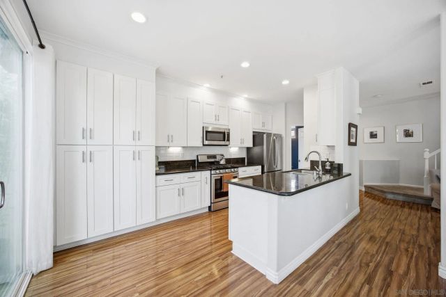 1804 Key Largo Rd, Vista, CA 92081