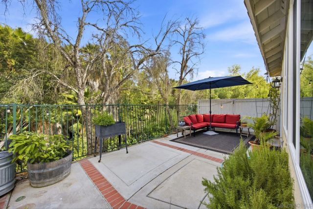 1804 Key Largo Rd, Vista, CA 92081