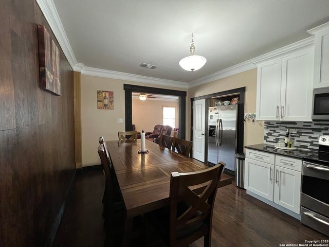 235 GRAY ST, San Antonio, TX 78208