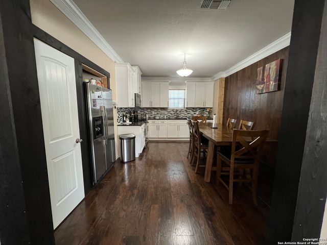 235 GRAY ST, San Antonio, TX 78208