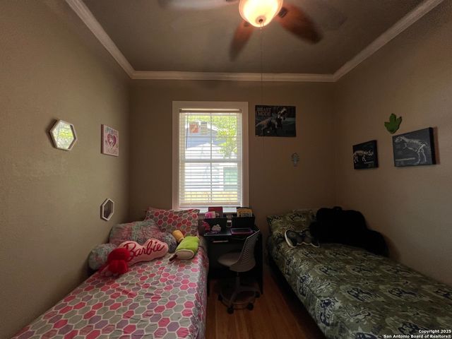 235 GRAY ST, San Antonio, TX 78208