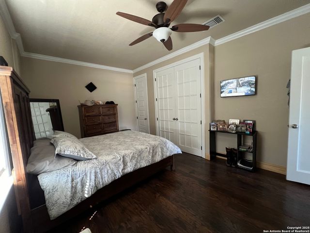 235 GRAY ST, San Antonio, TX 78208