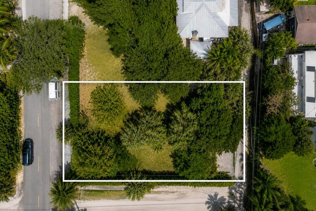 706 N Palmway B, Lake Worth Beach, FL 33460