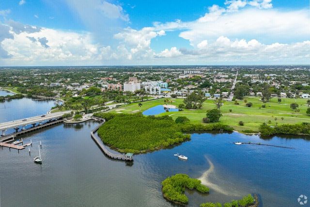 706 N Palmway B, Lake Worth Beach, FL 33460