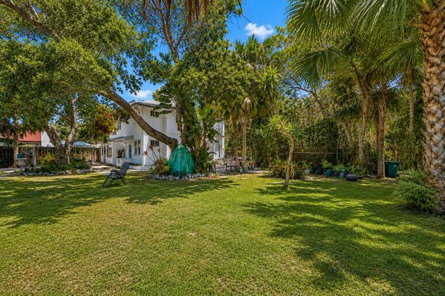 706 N Palmway B, Lake Worth Beach, FL 33460