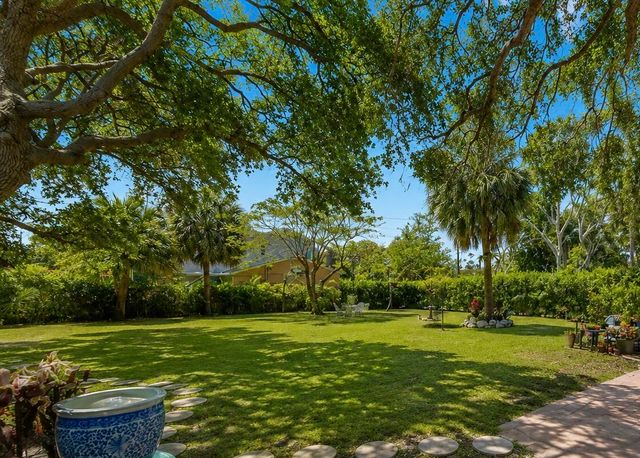 706 N Palmway B, Lake Worth Beach, FL 33460