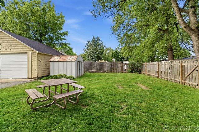 1034 Somonauk Street, Sycamore, IL 60178