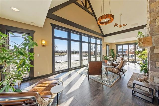 12517 S Harris Road, Lee's Summit, MO 64086