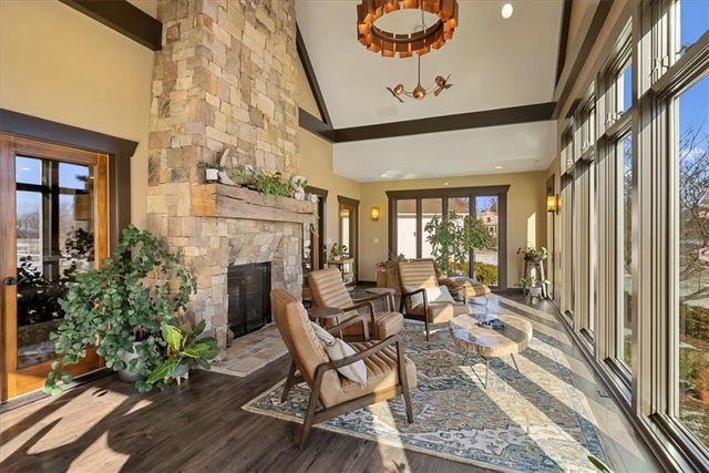 12517 S Harris Road, Lee's Summit, MO 64086