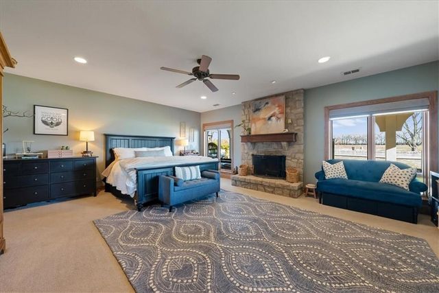 12517 S Harris Road, Lee's Summit, MO 64086