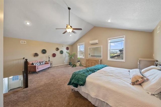 12517 S Harris Road, Lee's Summit, MO 64086