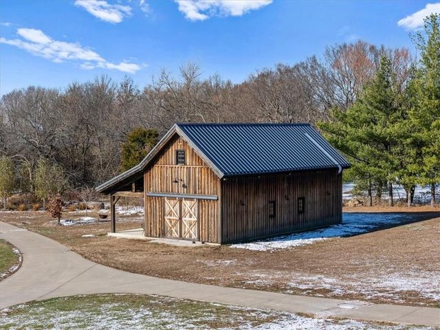 12517 S Harris Road, Lee's Summit, MO 64086